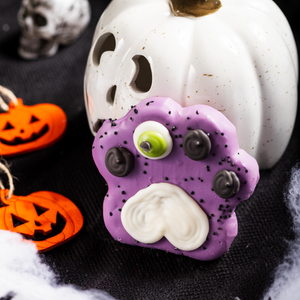 Paw-ssessed Paw-sse | Halloween