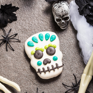Sorta Sweet, Sorta Spooky Skulls | Halloween